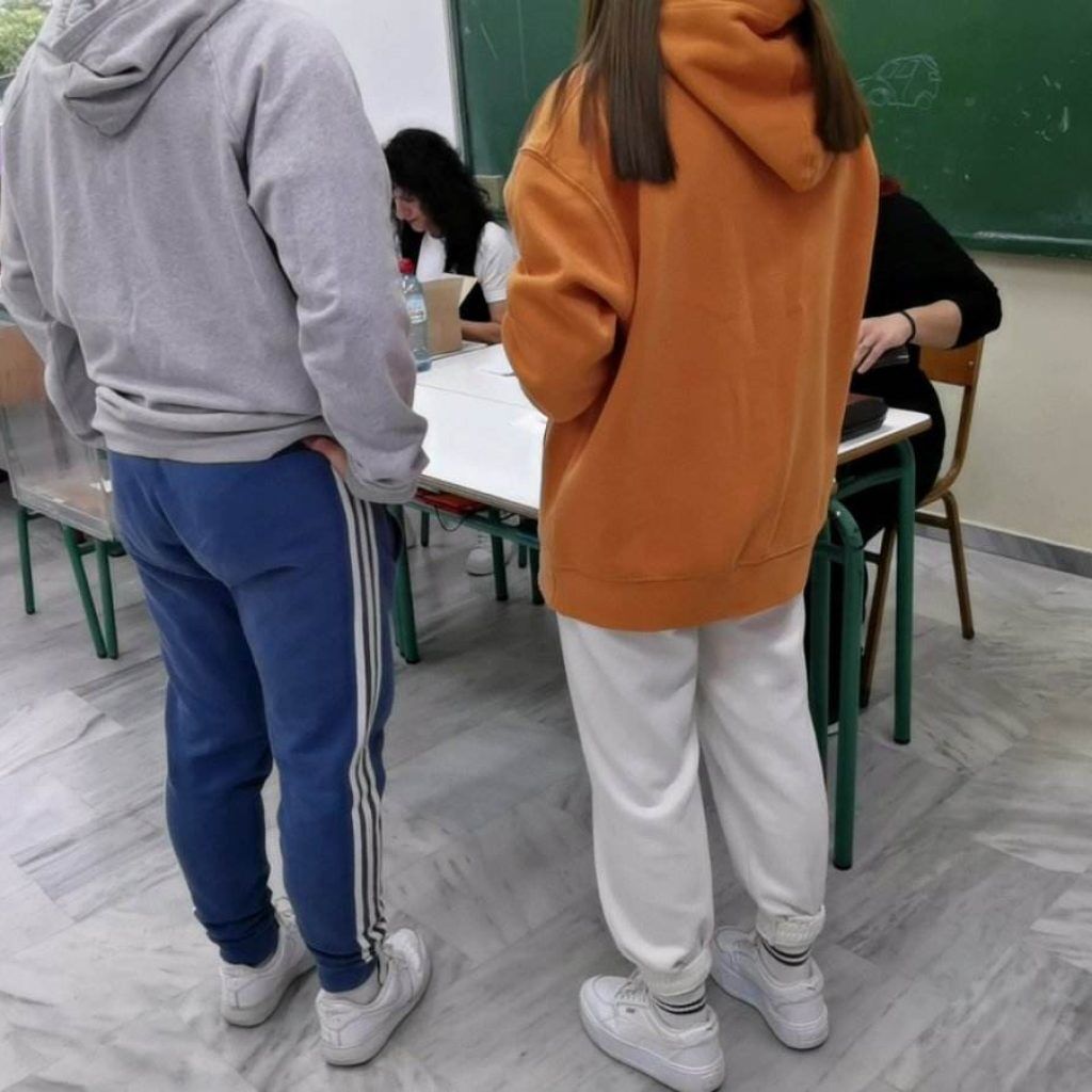 Εκλογές 2023: Από νωρίς το πρωί οι Πατρινοί στα εκλογικά τμήματα – ΔΕΙΤΕ ΦΩΤΟ 3